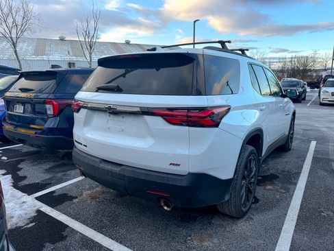 Used 2022 Chevrolet Traverse RS w/ LPO, Floor Liner Package image 5