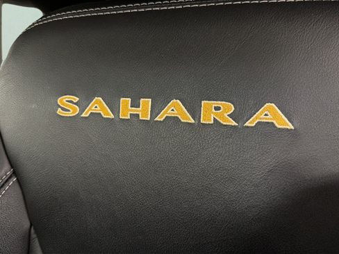 Used 2015 Jeep Wrangler Unlimited Sahara AWD/4WD image 19