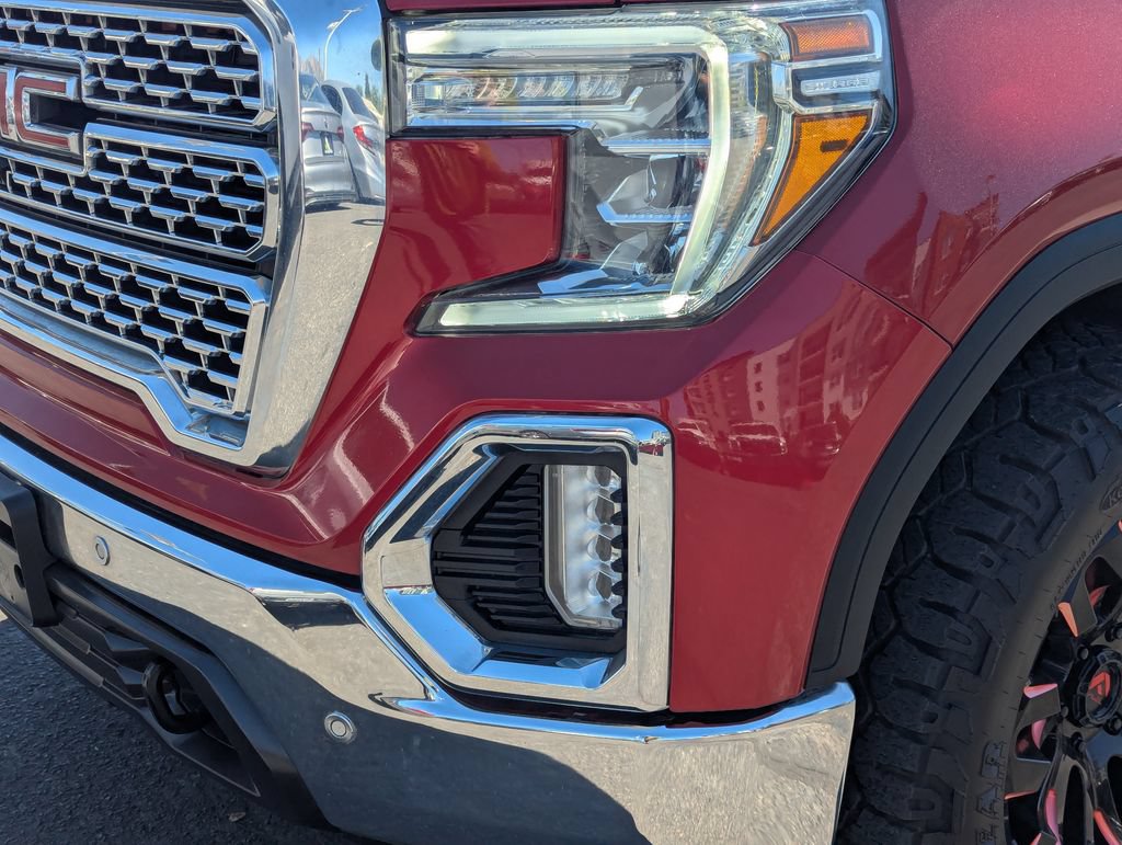 Used 2022 GMC Sierra 1500 SLT w/ SLT Premium Plus Package AWD/4WD image 11