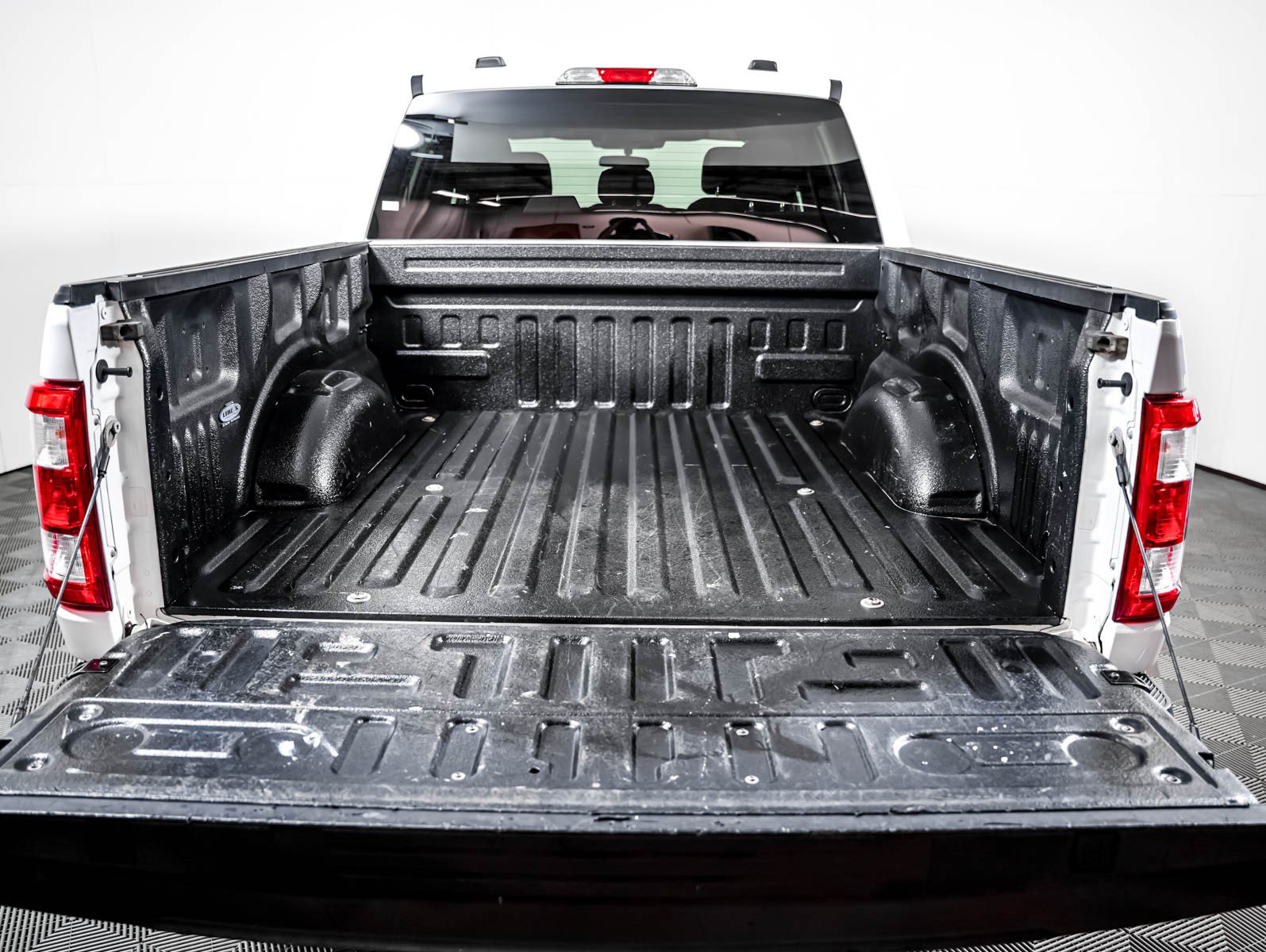 Used 2023 Ford F150 XL w/ STX Appearance Package RWD image 5