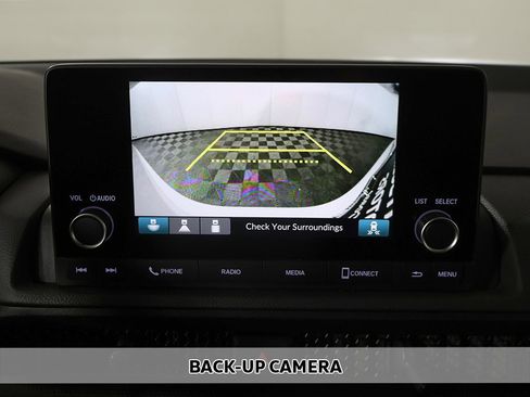 Used 2024 Honda CR-V EX image 6