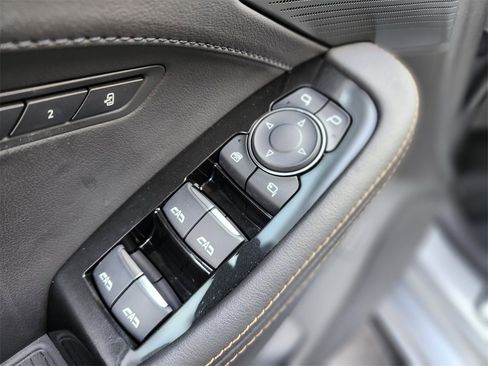 Used 2025 Cadillac CT5 Sport w/ Technology Package image 15