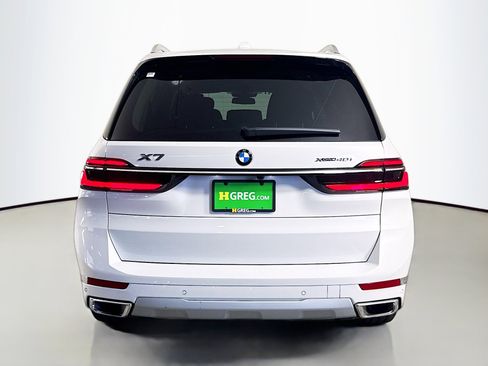Used 2026 BMW X7 xDrive40i AWD/4WD image 8