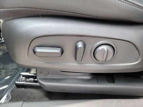Certified 2024 Buick Encore GX Preferred w/ Comfort Package AWD/4WD image 16