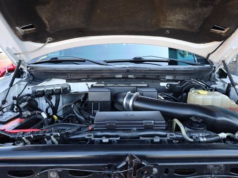 Used 2011 Ford F150 Raptor w/ Raptor Luxury Pkg image 17