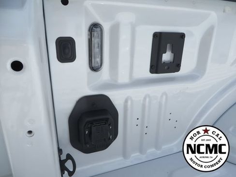 Used 2019 Ford F350 Platinum w/ Platinum Ultimate Package AWD/4WD image 26