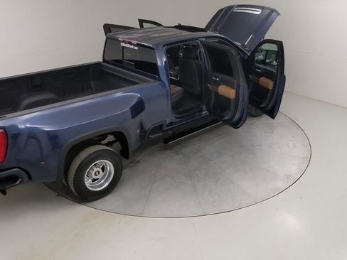 Used 2021 Chevrolet Silverado 3500 High Country image 53