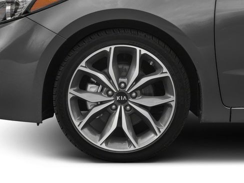 Used 2017 Kia Forte LX image 14