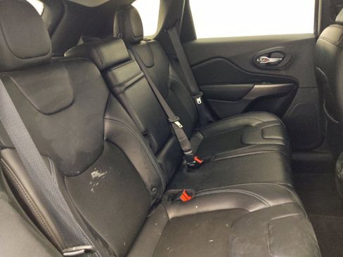 Used 2019 Jeep Cherokee Latitude Plus w/ Cold Weather Group image 19