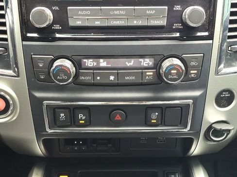 Used 2021 Nissan Titan SV w/ SV Convenience Package image 34