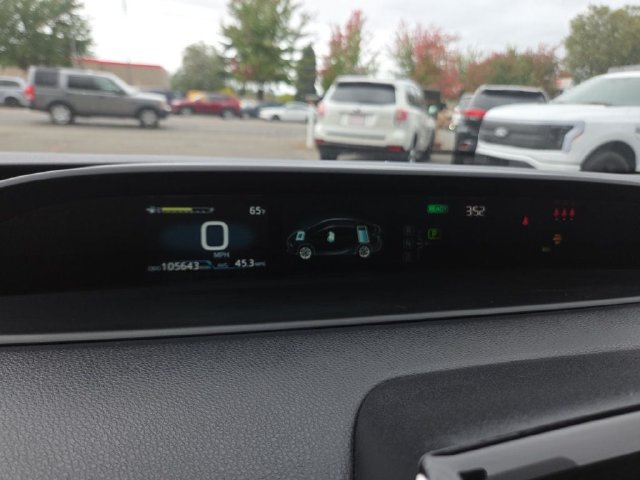 Used 2022 Toyota Prius LE FWD image 16