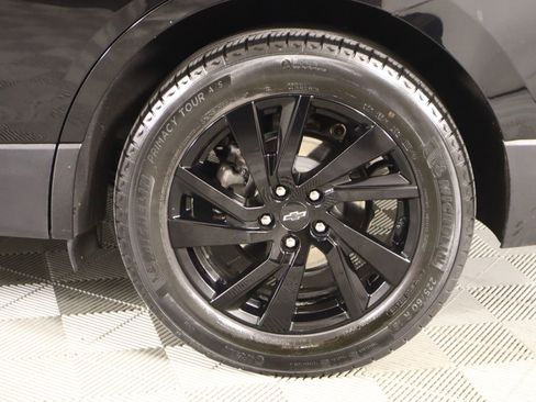 Used 2024 Chevrolet Equinox LS w/ LS Convenience Package image 17