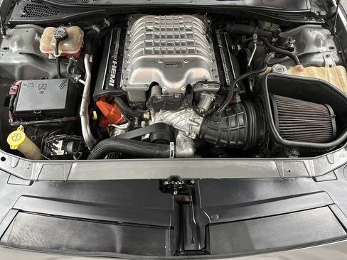 Used 2019 Dodge Challenger SRT Hellcat image 35