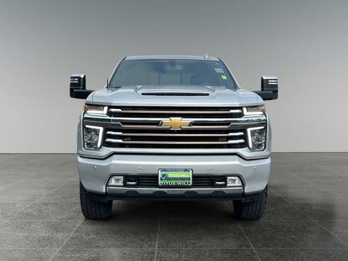 Used 2022 Chevrolet Silverado 3500 High Country AWD/4WD image 3