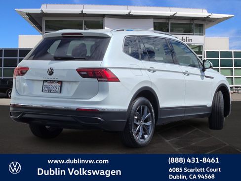 Certified 2023 Volkswagen Tiguan SE FWD image 4