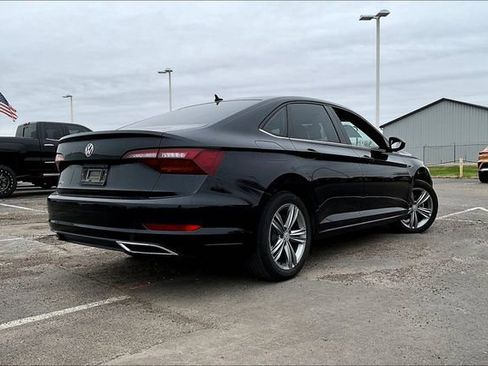 Used 2019 Volkswagen Jetta R-Line image 4