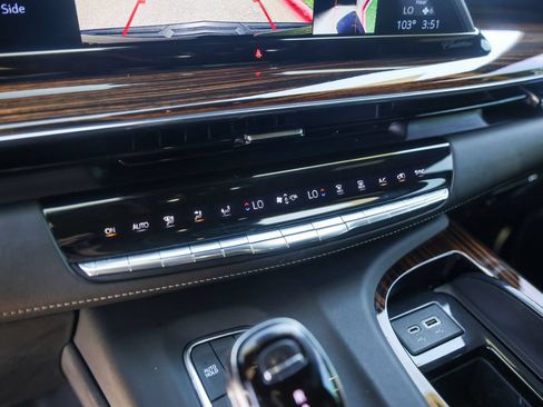 Used 2021 Cadillac Escalade Premium Luxury w/ Driver Assist Tech Package RWD image 18