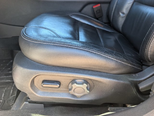 Used 2016 Ford Taurus SEL w/ Equipment Group 201A FWD image 14