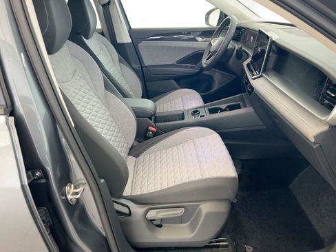 New 2026 Volkswagen Tiguan S image 32