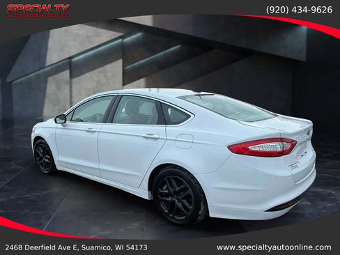 Used 2014 Ford Fusion SE w/ Equipment Group 202A image 3