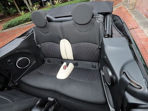 Used 2013 MINI Cooper Convertible FWD image 28