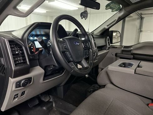 Used 2019 Ford F150 XLT w/ Equipment Group 302A Luxury AWD/4WD image 10