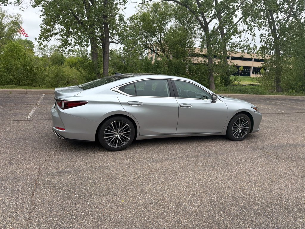 Certified 2023 Lexus ES 350 w/ Premium Package FWD image 18