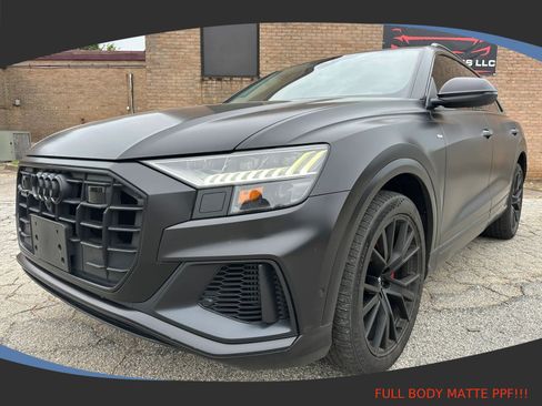 Used 2019 Audi Q8 Prestige w/ Luxury Package AWD/4WD image 1