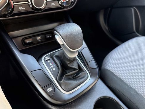 Used 2024 Kia Soul LX w/ Option Group 015 FWD image 23