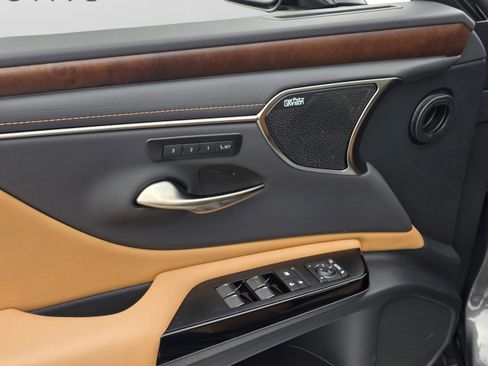 New 2025 Lexus ES 350 w/ Premium Package image 26