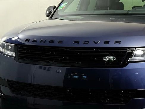 New 2026 Land Rover Range Rover Sport Dynamic SE AWD/4WD image 12