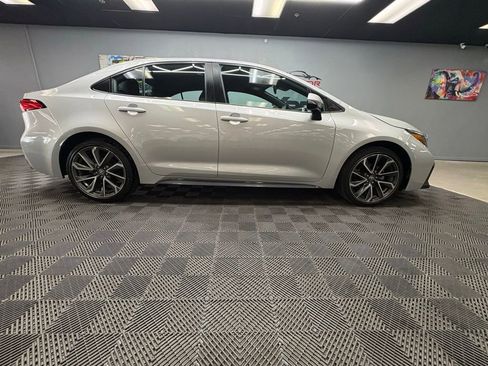 Used 2022 Toyota Corolla SE FWD image 12