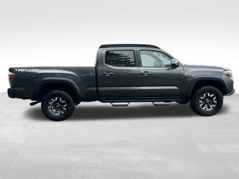 Certified 2023 Toyota Tacoma TRD Off-Road w/ Technology Package AWD/4WD image 6