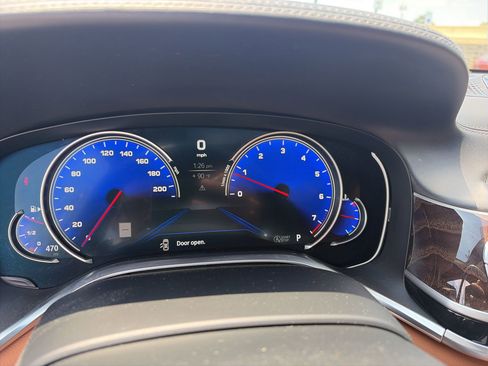 Used 2017 BMW 750i xDrive AWD/4WD image 1