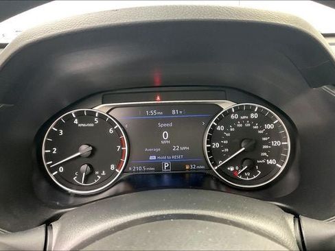 Used 2025 Nissan Altima 2.5 SV FWD image 24
