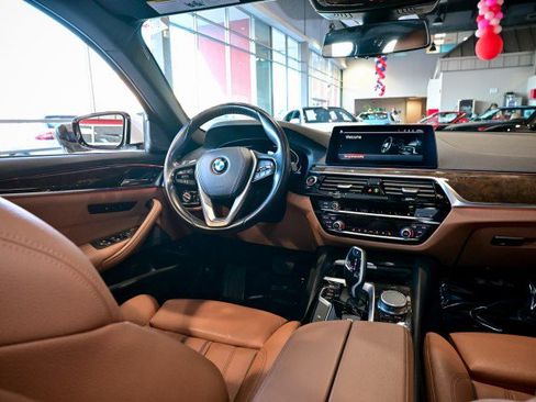 Used 2020 BMW 530i w/ Convenience Package image 26