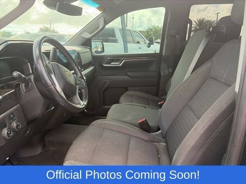 Used 2022 Chevrolet Silverado 1500 LT RWD image 3