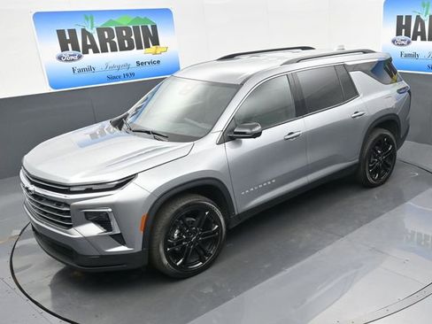 New 2026 Chevrolet Traverse LT w/ Driver Confidence Package image 24