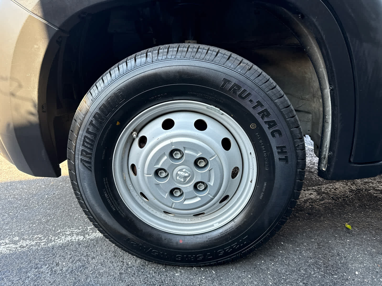 Used 2023 RAM ProMaster 2500 FWD image 10