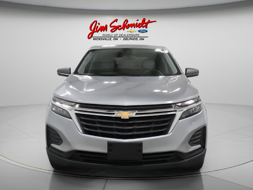 Used 2024 Chevrolet Equinox LS w/ LS Convenience Package AWD/4WD image 3
