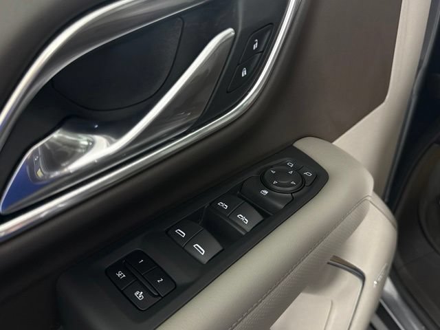 Used 2021 GMC Yukon XL SLT w/ Rear Media and Nav Package RWD image 31