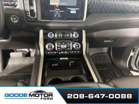 Used 2023 GMC Yukon XL Denali w/ Max Trailering Package AWD/4WD image 17