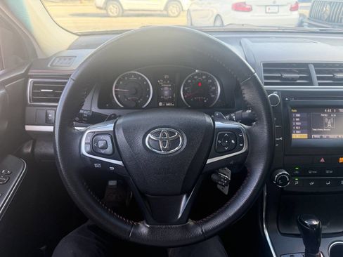 Used 2017 Toyota Camry SE FWD image 28