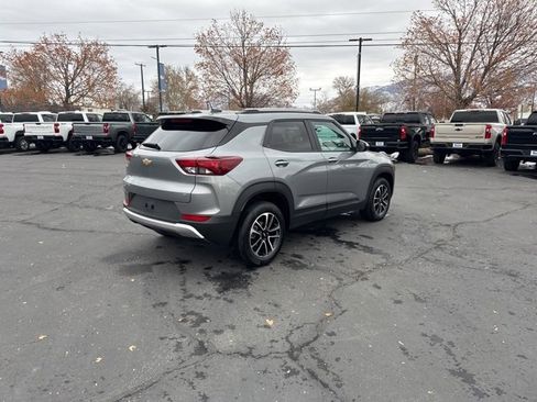 Used 2025 Chevrolet TrailBlazer LT image 7