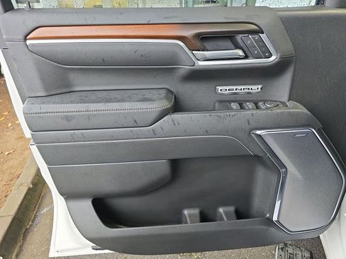 Certified 2025 GMC Sierra 1500 Denali image 28