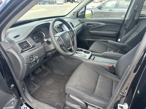 Certified 2023 Honda Ridgeline Sport image 12
