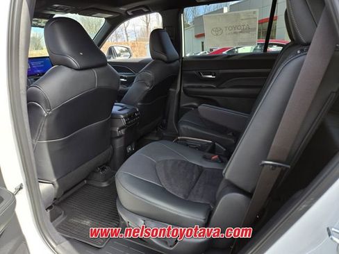 New 2026 Toyota Grand Highlander AWD Hybrid image 8