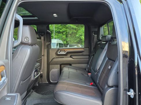 Used 2024 Chevrolet Silverado 2500 High Country w/ Technology Package AWD/4WD image 31
