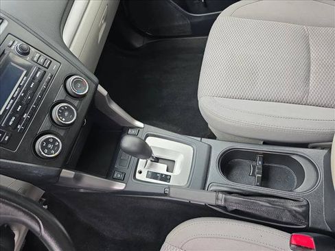 Used 2015 Subaru Forester 2.5i Premium w/ All-Weather Package AWD/4WD image 23