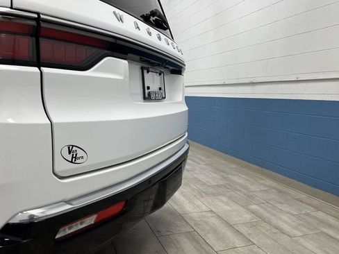 Used 2024 Jeep Wagoneer Series III w/ Convenience Group I image 38